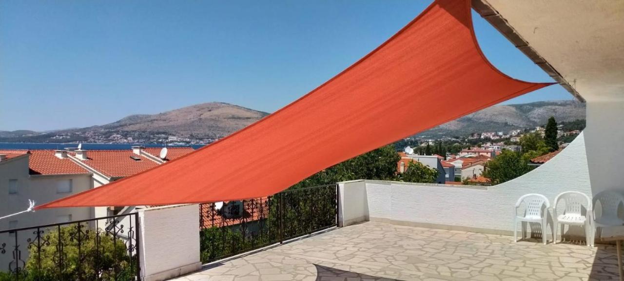 Studio-Appartements Emwey Trogir Exterior foto